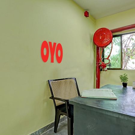 Hotel O Om Sai Residency Lodging And Boarding Taloje Budrukh Esterno foto