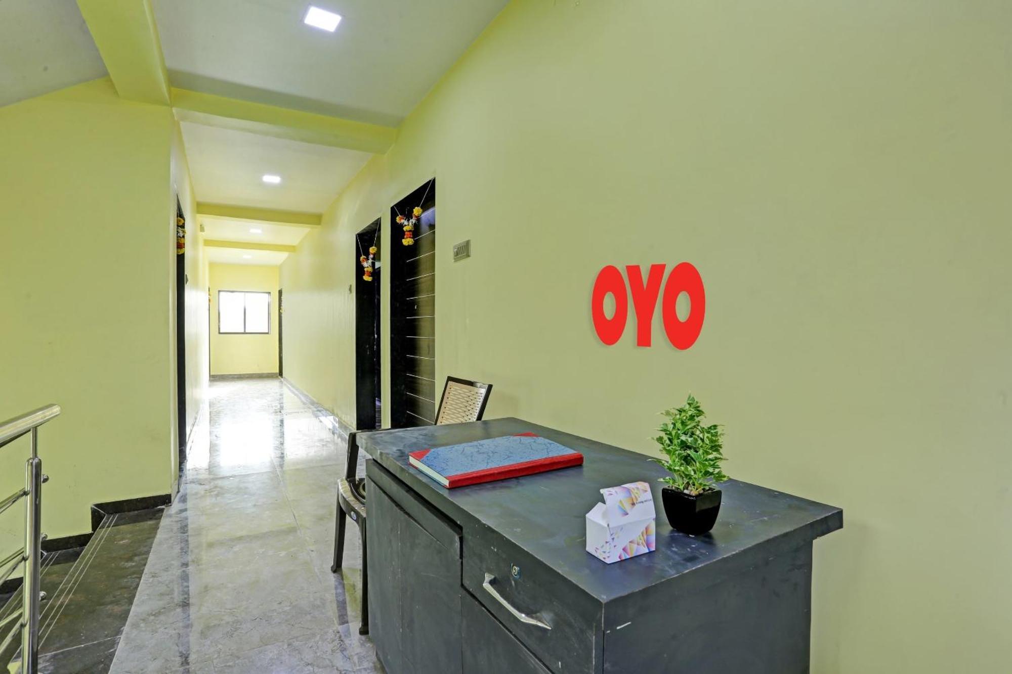 Hotel O Om Sai Residency Lodging And Boarding Taloje Budrukh Esterno foto