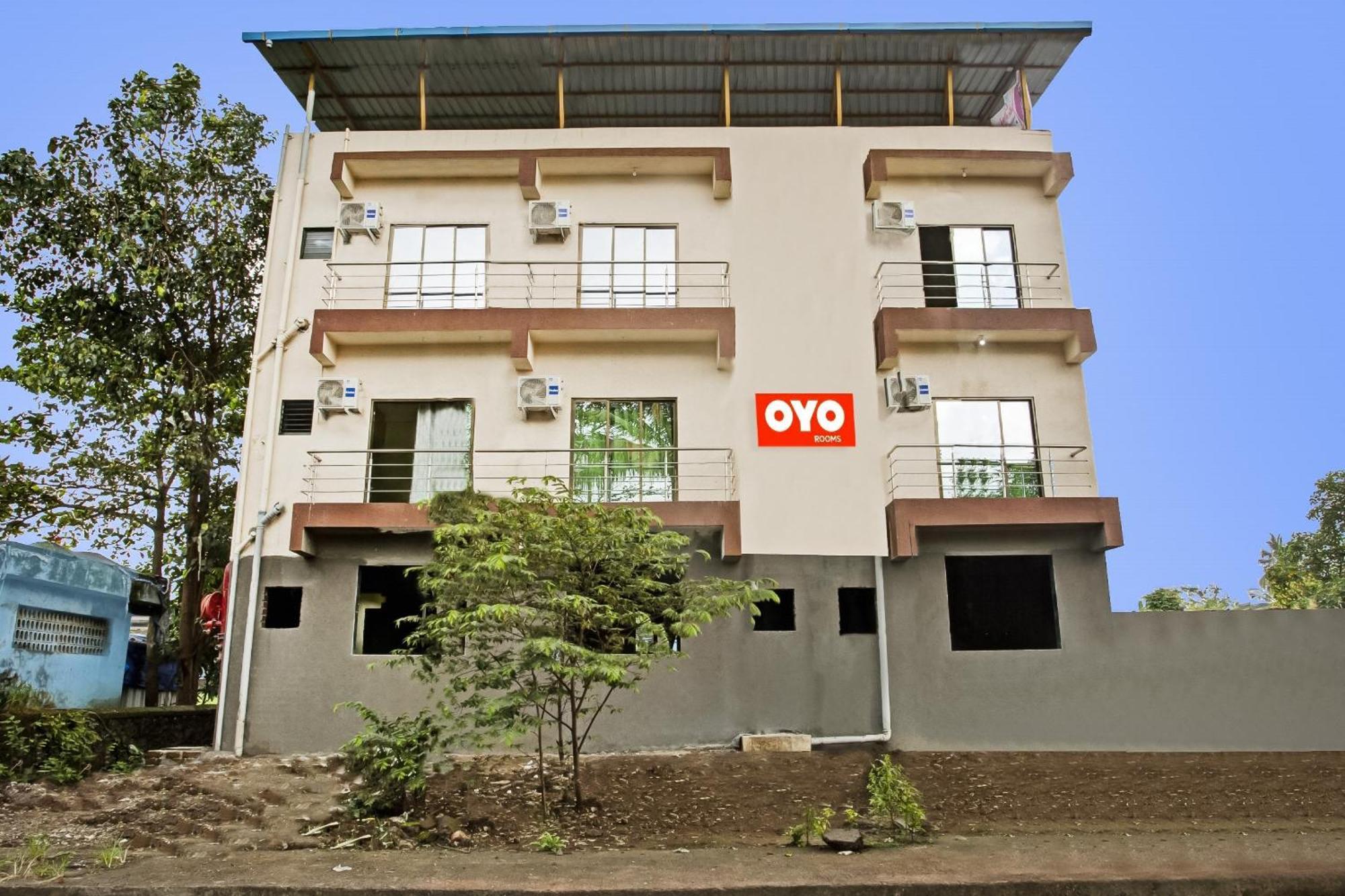 Hotel O Om Sai Residency Lodging And Boarding Taloje Budrukh Esterno foto