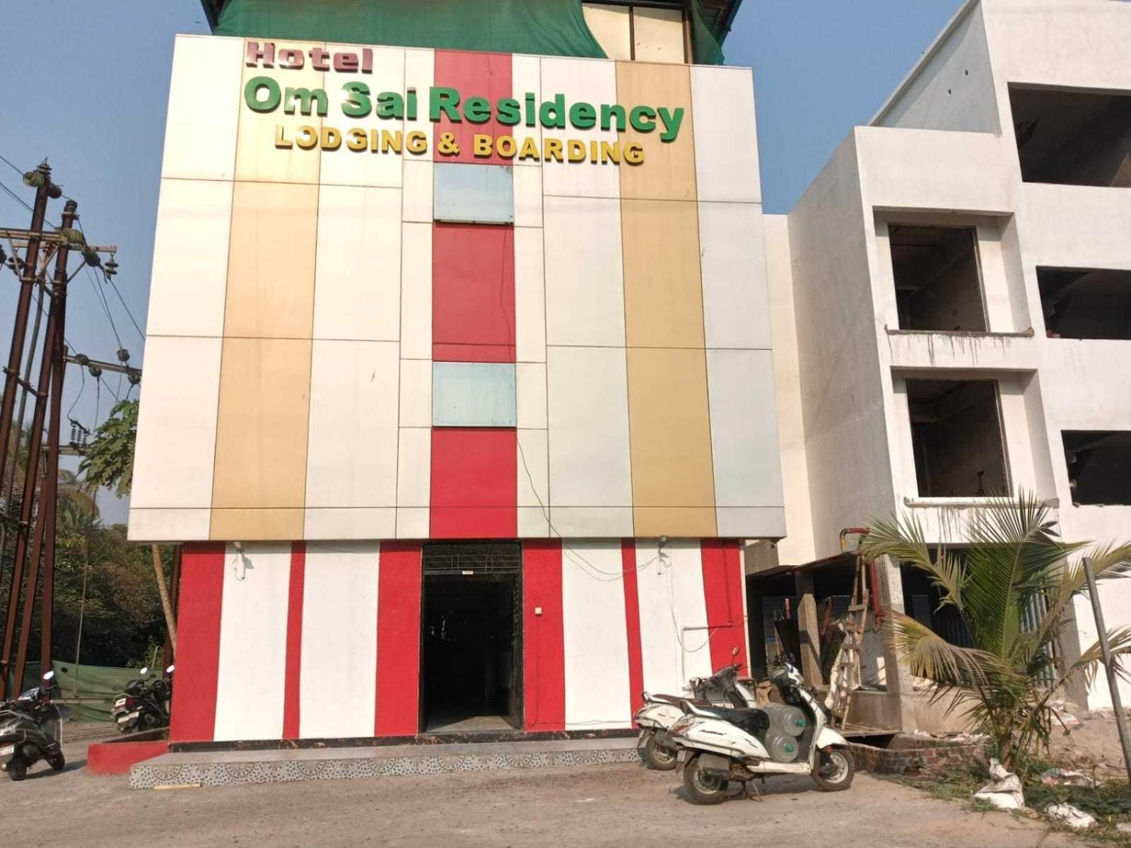 Hotel O Om Sai Residency Lodging And Boarding Taloje Budrukh Esterno foto